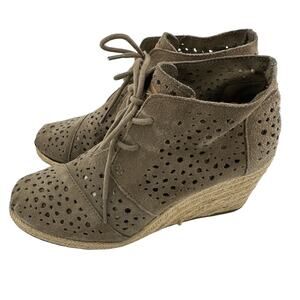 TOMS Womens 8M Brown Desert Wedge Suede Bootie Perforated Espadrille Lace Up